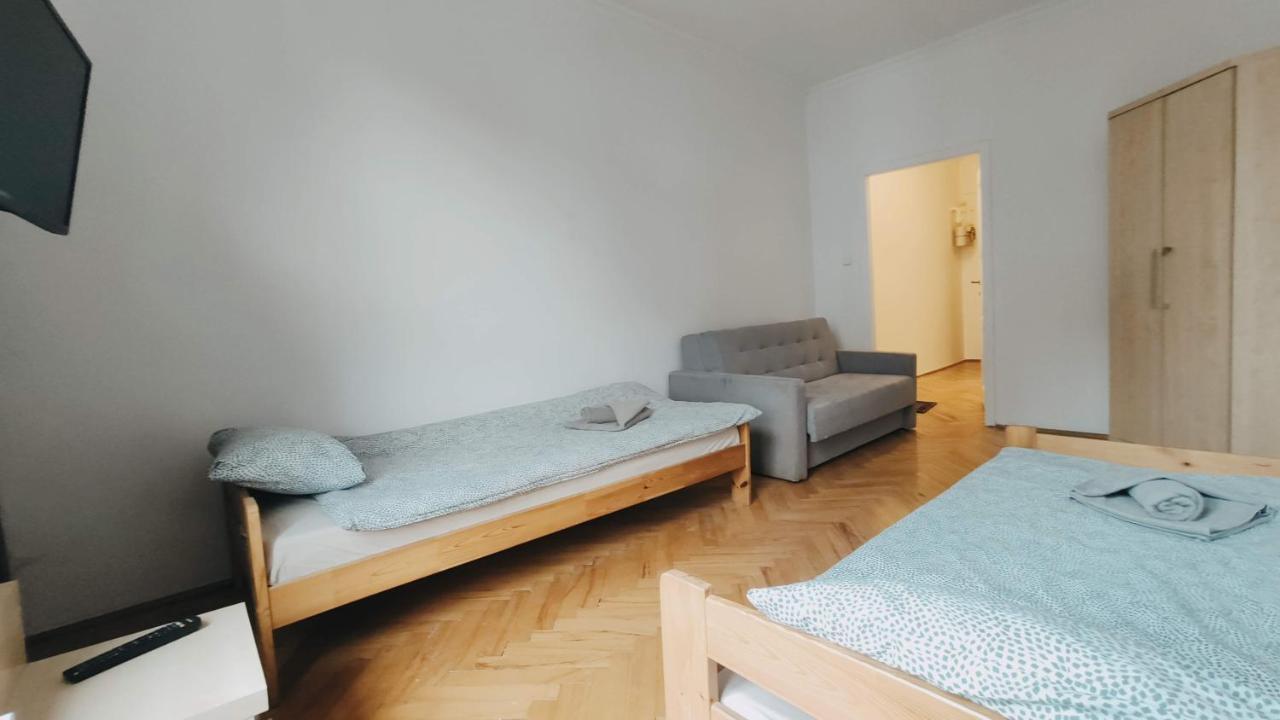 Florianska 10 By Homeprime Krakow Ngoại thất bức ảnh